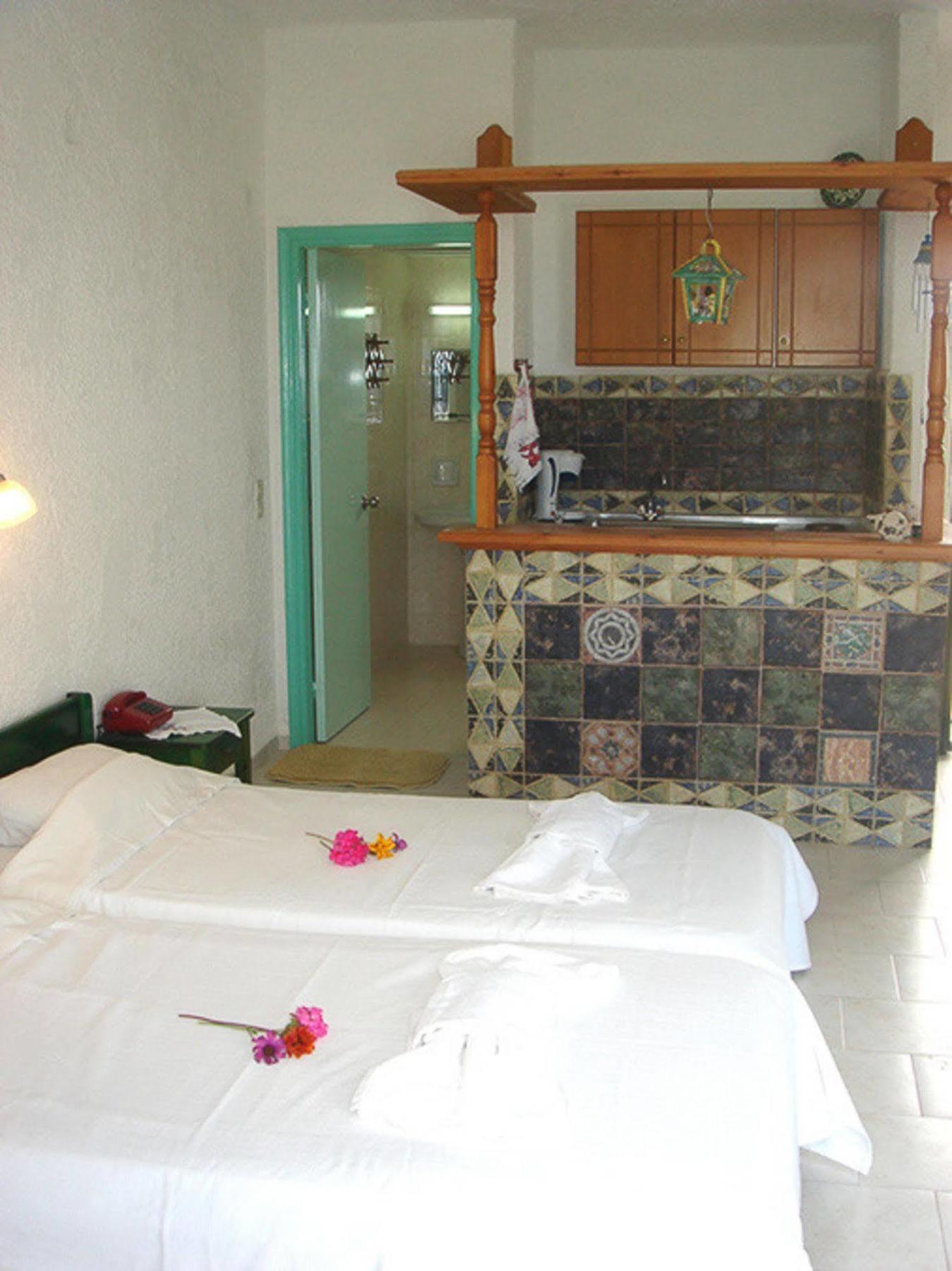 Finiki View Hotel Apartments 外观 照片